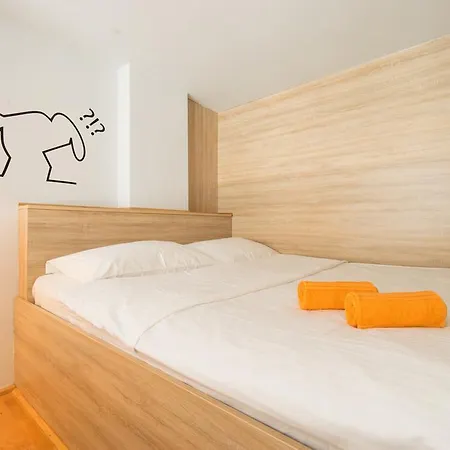 Mango Apartment